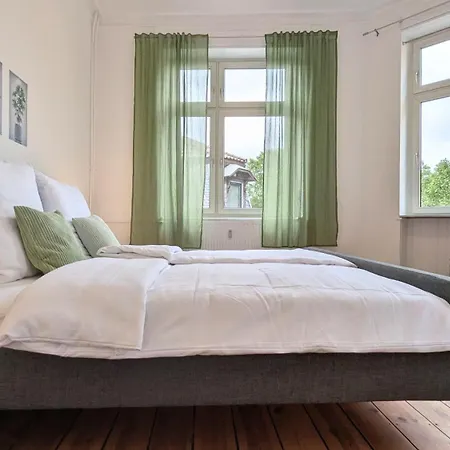 Familienfreundliche - Zentral Gelegen Apartment